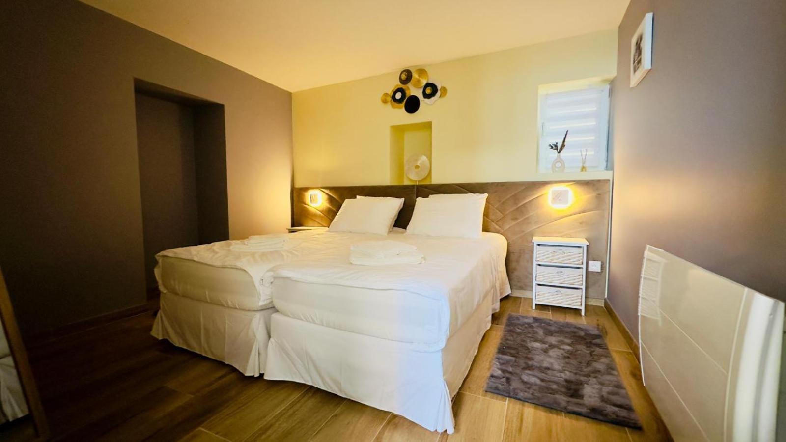 Appartement Cosy A Réminiac Zewnętrze zdjęcie